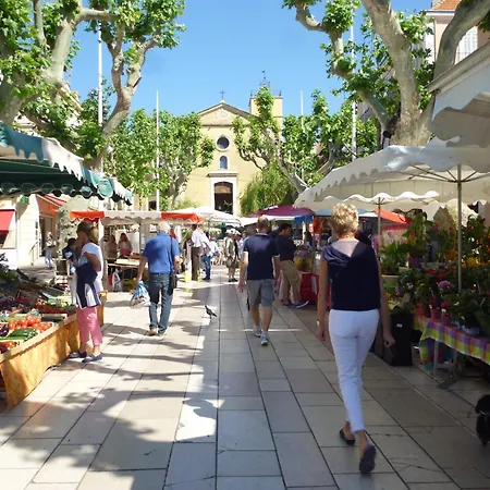 La Maison Du Pape Classe 3 Etoiles *